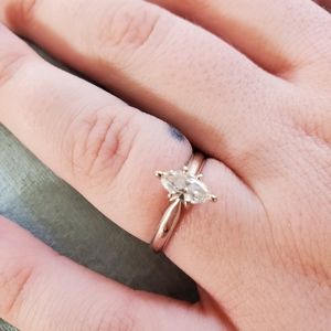 Marquise Diamond Solitaire in White Gold